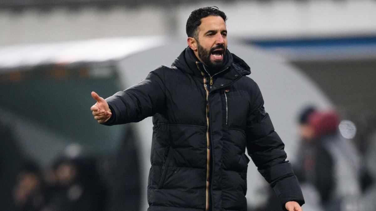 Manchester United boss Ruben Amorim shouting on the touchline
